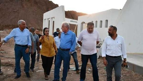 فودة يتابع أعمال إنشاء بعض الميادين في شرم الشيخ استعدادا لقمة المناخ Cop27