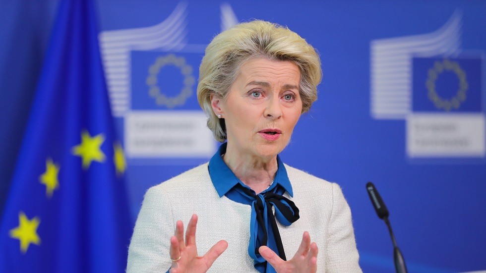 المفوضية الأوروبية تبحث تقديم 5 مليارات يورو إضافية فى شكل مساعدات مالية لأوكرانيا