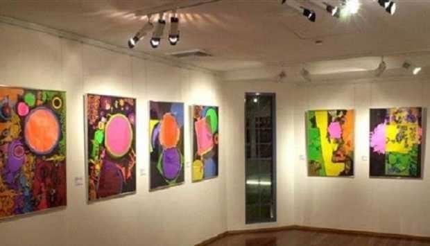 افتتاح معرض فن تشكيلي بعنوان "سنوات من الإبداع" بمركز محمود مختار
