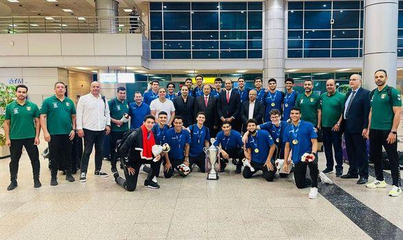الشباب والرياضة تستقبل منتخب اليد بمطار القاهرة بعد الفوز ببطولة إفريقيا للناشئين