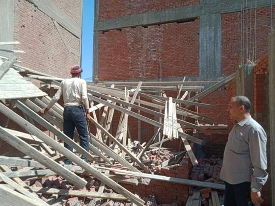 محافظ أسيوط يوجه باستمرار متابعة ورصد مخالفات البناء بحي شرق