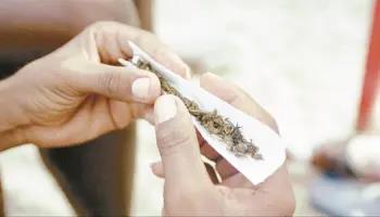 نبيل عبد المقصود: الأستروكس عبارة عن أعشاب ومواد كيميائية تصيب الجهاز العصبي