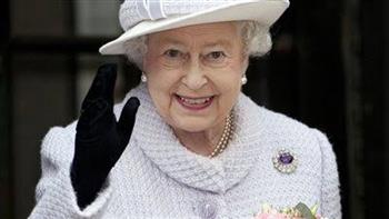   إسعاد يونس ناعية الملكة إليزابيث: تعازينا للشعب البريطاني