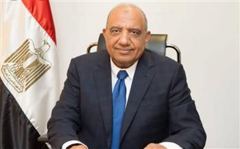 غدا.. وزير قطاع الأعمال يتفقد شركة مصر للألومنيوم بنجع حمادي 
