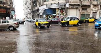   أمطار متوسطة على الإسكندرية مع استمرار حركة الملاحة