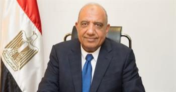   وزير قطاع الأعمال يتفقد شركة "النحاس المصرية"بالإسكندرية