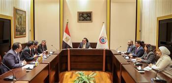 وزير الصحة يبحث مع خبير ياباني تبادل الخبرات في جراحات الأطفال وزراعة الأعضاء