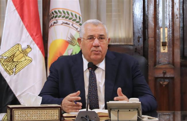 تكليف عاجل بتشكيل لجنة لحل مشكلة مزارع بالفيوم