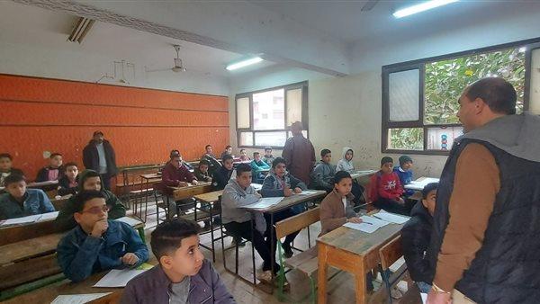 اليوم.. 70 ألف تلميذ في كفر الشيخ يؤدون امتحانات الصف السادس الابتدائي 