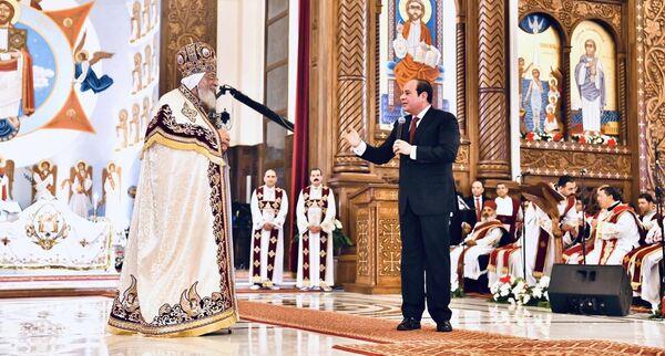 تبعث الفرحة في نفوس الأقباط وكل المصريين..  زيارات الرئيس إلى الكاتدرائية.. هدية كل عام