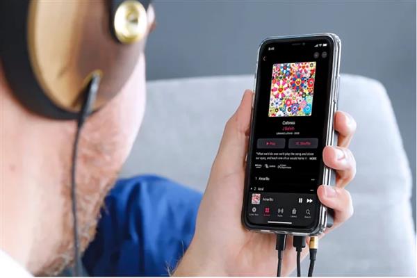 «آبل»: «Apple Music» يضم الآن أكثر من 100 مليون أغنية