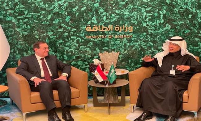 الملا يشارك فى اجتماع المائدة المستديرة لوزراء التعدين بالسعودية