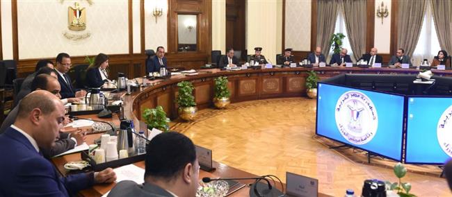 رئيس الوزراء يتابع آليات إدارة وتشغيل الشبكة الوطنية الموحدة للطوارئ والسلامة العامة