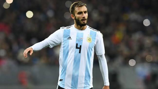 فيورنتينا الإيطالي يستهدف جوناثان بامبا حال رحيل جونزاليس إلى ليستر سيتي