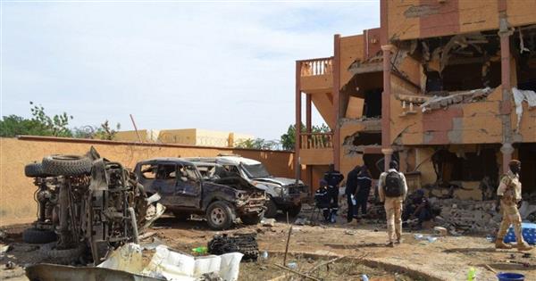 مقتل 14 جندياً فى هجومين لإرهابيين بوسط مالى