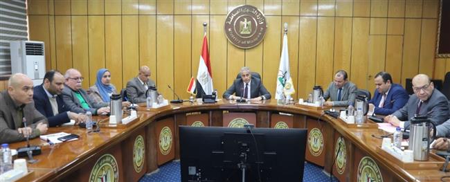 وزير القوى العاملة يلتقي مديري المديريات بالمحافظات