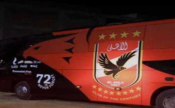   حافلة الأهلي تصل استاد برج العرب استعدادًا لمباراة المصري