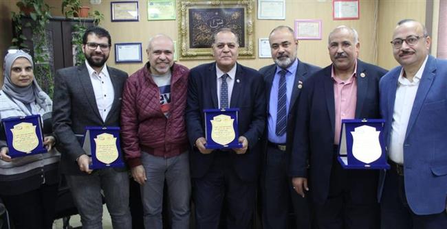 العلوم الصحية تكرم مدير التأمين الصحي بالقاهرة والمتميزين بتخصصاتها المختلفة