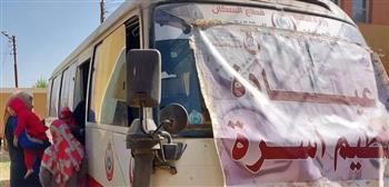 الكشف الطبي على 1195 مواطنا في قافلة طبية مجانية بنجع حمادي 