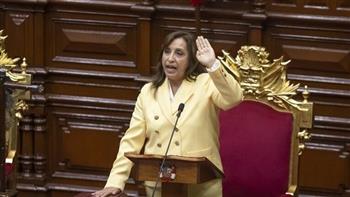   رئيسة بيرو تؤكد أنها لن تستقيل وتعتذر عن سقوط قتلى جراء الاحتجاجات