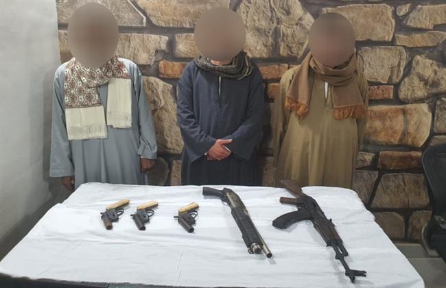 حملة أمنية بأسيوط لضبط حائزي الأسلحة غير المرخصة وتجار المخدرات