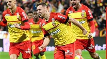 لانس يفوز على أوكسير 1ـ0 ويواصل مطاردة باريس سان جيرمان على صدارة الدوري الفرنسي