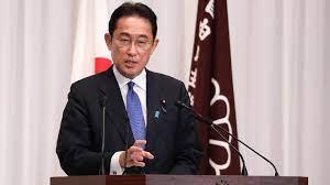   رئيس وزراء اليابان يتعهد بالتركيز على عالم خالٍ من الأسلحة النووية بقمة مجموعة السبع