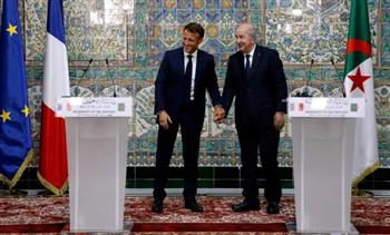   الرئيس الجزائري يقوم بزيارة رسمية إلى فرنسا مايو المقبل