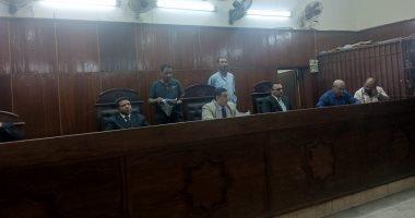 المشدد 15 سنة لشقيقتين وعاطل بتهمة الاتجار فى الحشيش والشابو بسوهاج 