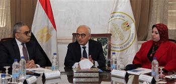 وزير التعليم يعقد اجتماعًا لمناقشة تفعيل مجموعات الدعم مع بداية الفصل الدراسي الثاني 