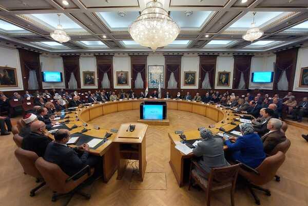 محافظ القاهرة: سوق السيارات الجديد تم تنفيذه بأقصى المعايير العالمية فى الجودة