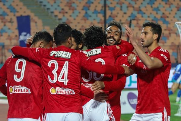 الأهلي يتأهل لنهائي كأس مصر بفوزه على سموحةبثلاثية رائعة