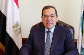 وزير البترول يبحث الفرص الاستثمارية في مجال البترول والغاز مع أذربيجان