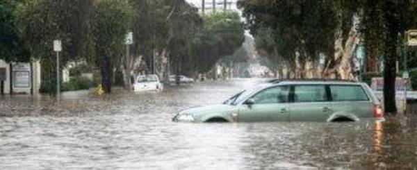هيئة الأرصاد الأمريكية تحذر من مخاطر السفر في كاليفورنيا وسط استمرار العواصف الشتوية