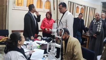 قافلة طبية مجانية للكشف عن أمراض العيون للعاملين بمديرية تعليم قنا 