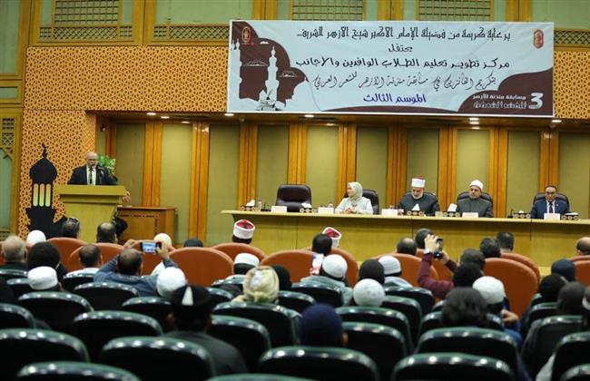 وكيل الأزهر يكرم الفائزين بمسابقة "مئذنة الأزهر" في الشعر