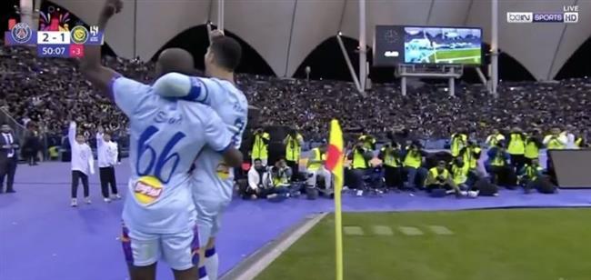 باريس سان جيرمان يتوج بكأس موسم الرياض بفوزه على نجوم الهلال والنصر 5-4