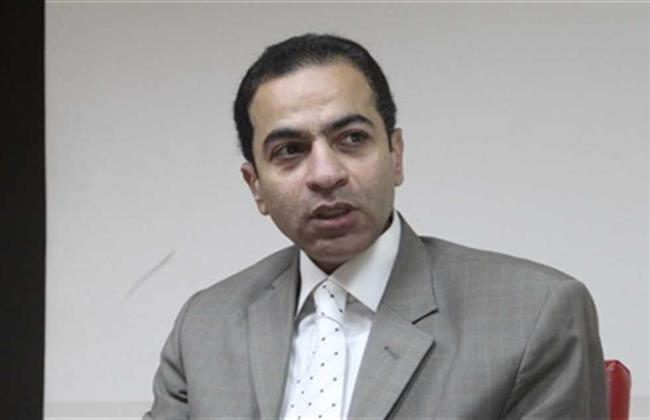 خبير اقتصادي لـ أحمد الطاهري: دخول الدولة لزيادة الاستثمارات العامة كان ضروريا بعد ثورتين