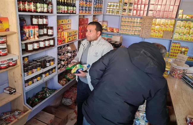 جهود الوحدة المحلية بالواسطى فى مواجهة التصدي لمحاولات احتكاربعض السلع الغذائية