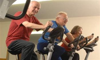 الصحة: الرياضة تحسن الحالة النفسية والجسدية لكبار السن