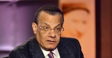 عادل حمودة يوضح تاريخ "الابتزاز الإلكتروني": يا الدفع.. يا الخراب