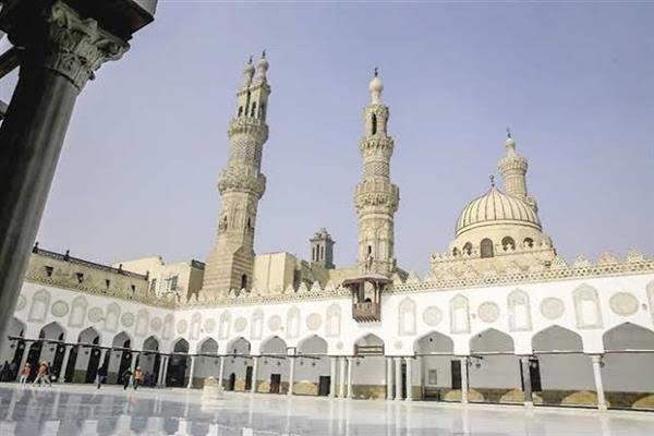 الأزهر يدين إقدام إرهابيي اليمين المتطرف بالسويد على حرق المصحف الشريف