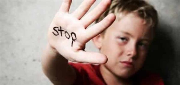 العنف لا يعالج.. طرق ناجحة للتعامل مع أخطاء الأبناء