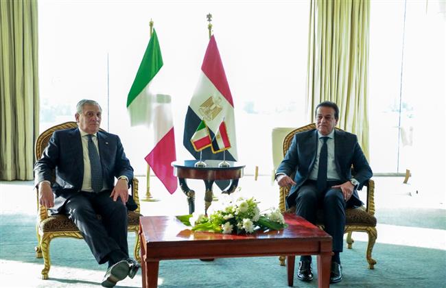 عبدالغفار يشهد توقيع مذكرة تفاهم بين وزارة الصحة وشركات إيطالية رائدة في مجال الرعاية الصحية