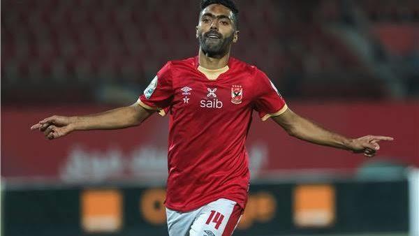 حسين الشحات: القادم أفضل.. وأنتظر قرار الأهلي بشأن عقدى الجديد