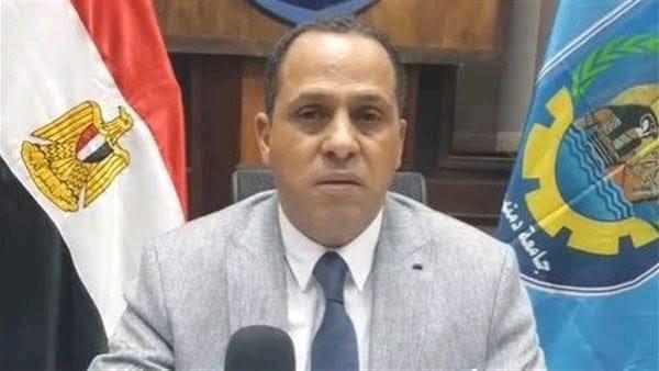 حبس رئيس جامعة دمنهور السابق 15 عاما وغرامة 2 مليون جنيه