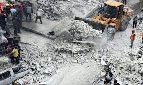   10 ضحايا فى انهيار مبنى سكنى على رؤوس قاطنيه فى سوريا 