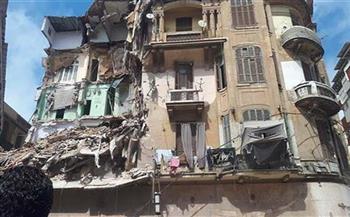   انهيار أجزاء من عقار مأهول بالسكان في الإسكندرية  