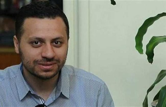 المخرج أحمد شوقي يستأنف بروفات مسرحية «صاحبة الوردة»