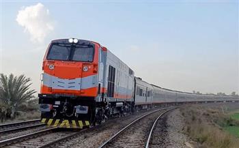   وزير النقل: أكثر من مليون مصري يركبون قطارات السكة الحديد يوميًا
